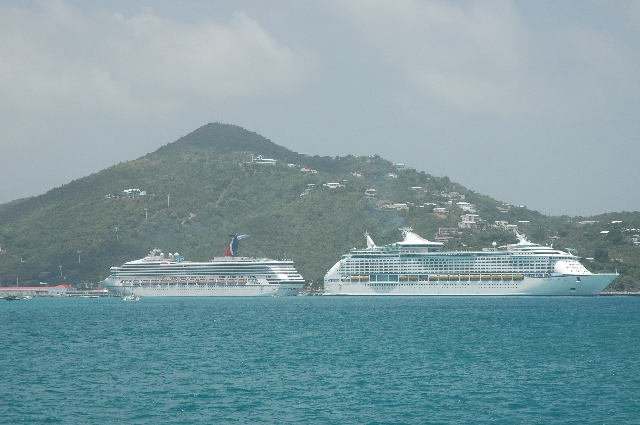 Cruise ships in STT 